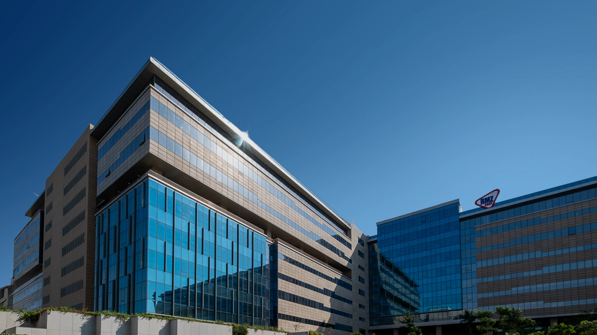 The Hive | One Paramount | Porur 2